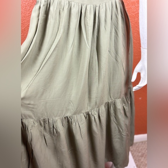 Z Supply Light Green Maxi Dress Size Medium.   E11 - Picture 15 of 17